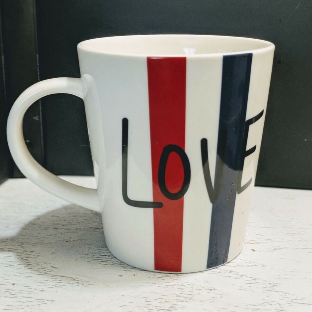 Royal Doulton Ellen Degeneres London Red White & Blue ‘LOVE’ Coffee Mug 16 oz.